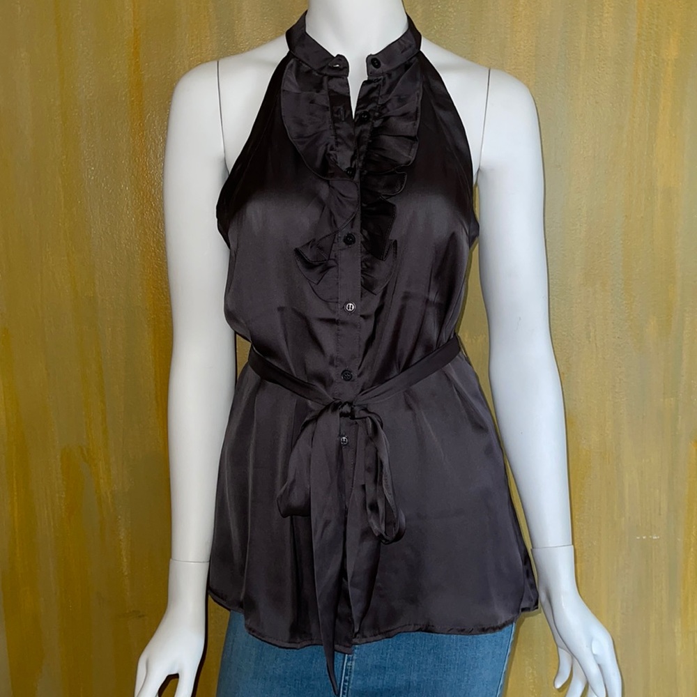 NWOT Forever 21 Matte Satin Sleeveless Button Down Belted Top